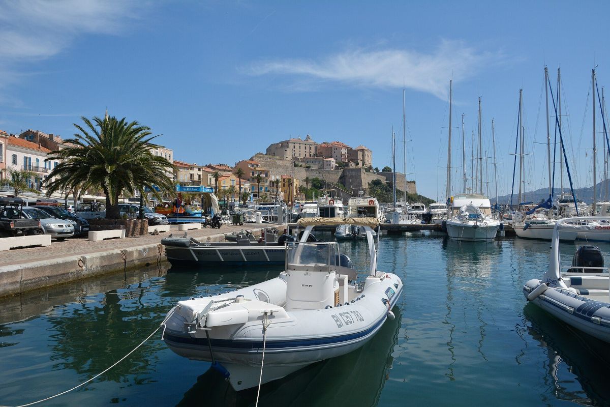Port et citadelle de Calvi en Balagne