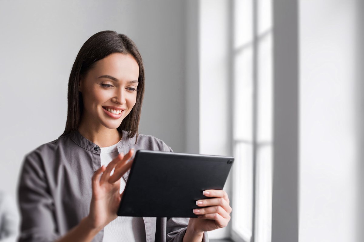 Dirigeante g�rant son entreprise avec un logiciel EBP